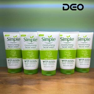 ژل شستشو و مرطوب کننده سیمپل Simple مدل Moisturising